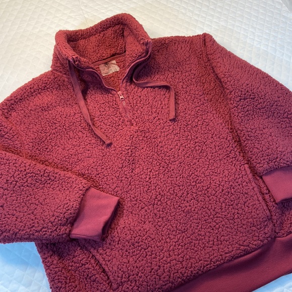 Adrienne VITTADINI Sport. Maroon Teddy Bear Pullover. Quarter Zip. X Large. - Picture 3 of 8